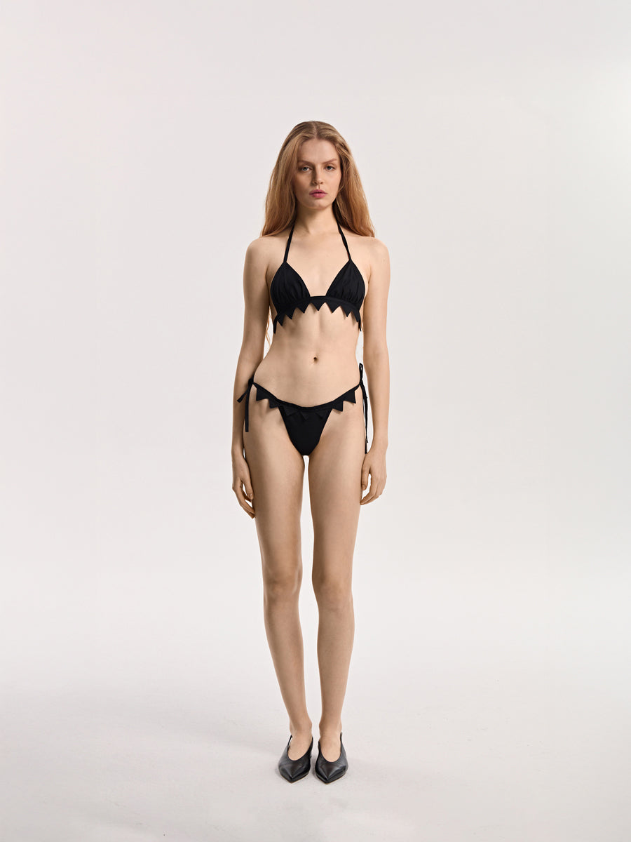 Batystowe majtki z ząbkami