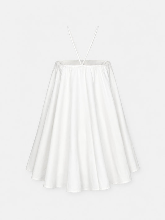 Sukienka mini SOLEA off-white – widok z tyłu, szeroki dół i cienkie krzyżujące się ramiączka, kolekcja Mariety Żukowskiej dla Muuv, beetles.shop.