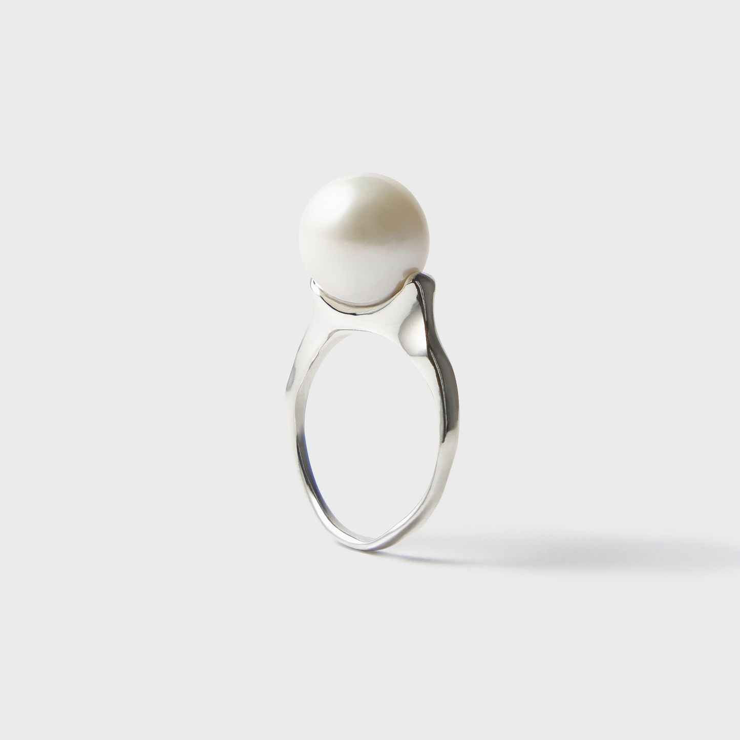 Pierścionek z perłą