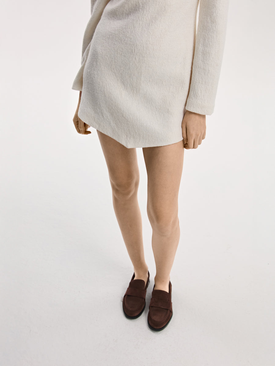 Sukienka trójkąt z poduszkami z wełny parzonej