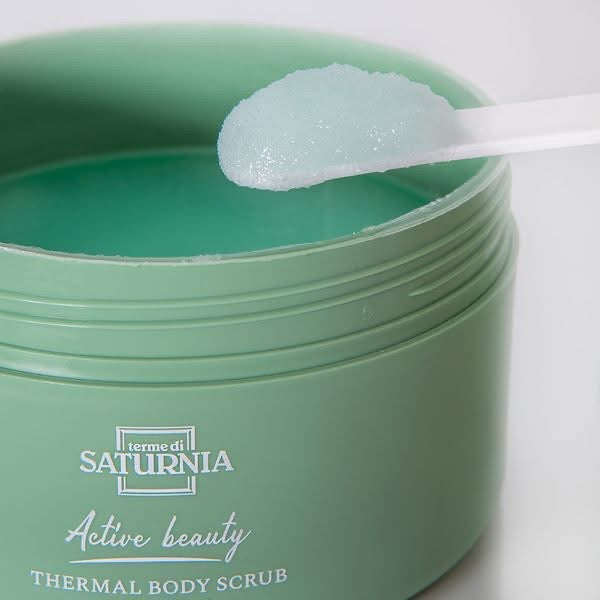 Peeling do ciała SATURNIA BODY SCRUB
