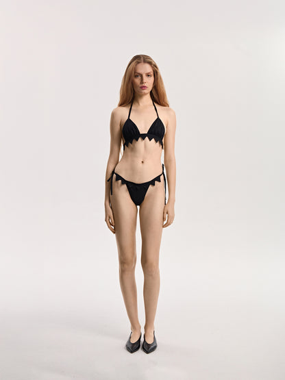 Batystowy stanik z ząbkami