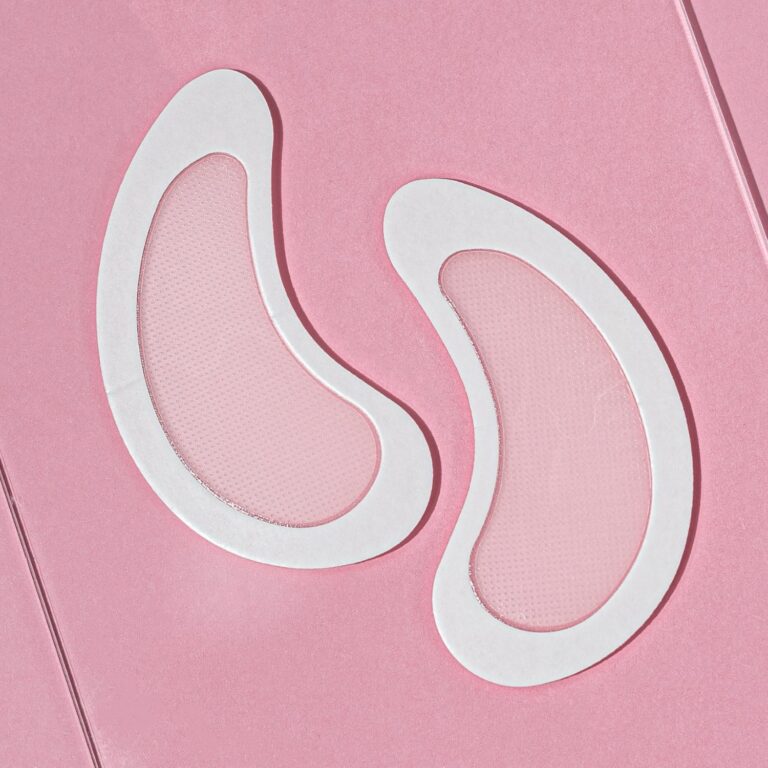 BEAUTICAL-Microneedle-Eye-Patch-detail