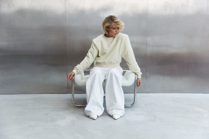 Bluza Typu Cropped z Poszerzoną Linią Ramion LE PUMP Buttermilk