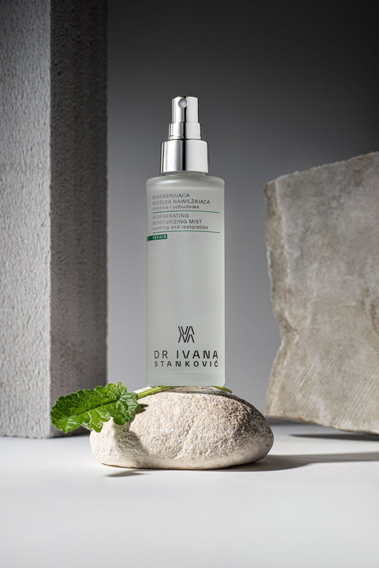 REGENERUJĄCA MGIEŁKA NAWILŻAJĄCA REPAIR DR IVANA STANKOVIĆ