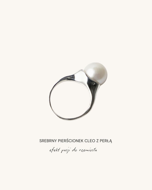Srebrny Pierścionek CLEO z Perłą