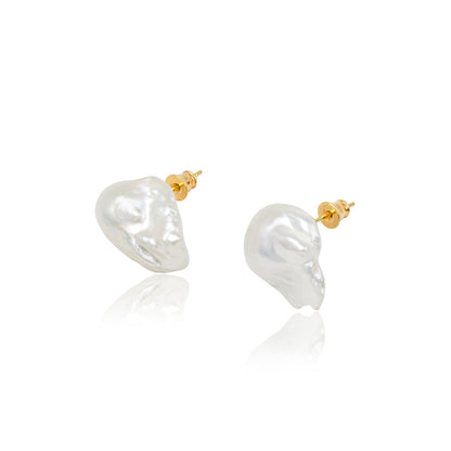 Pearl Earrings No. 5
